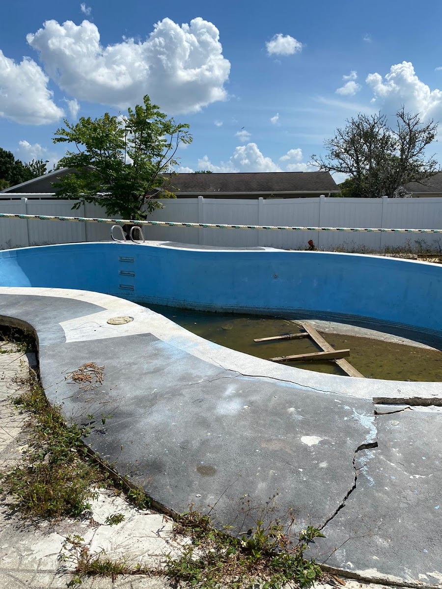 Bowles Custom Pools & Spas, Inc. pool renovation project
