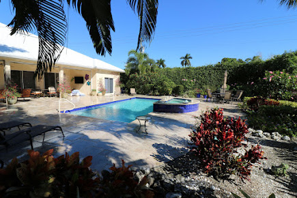 Lifestyle Pools of Naples Inc pool project