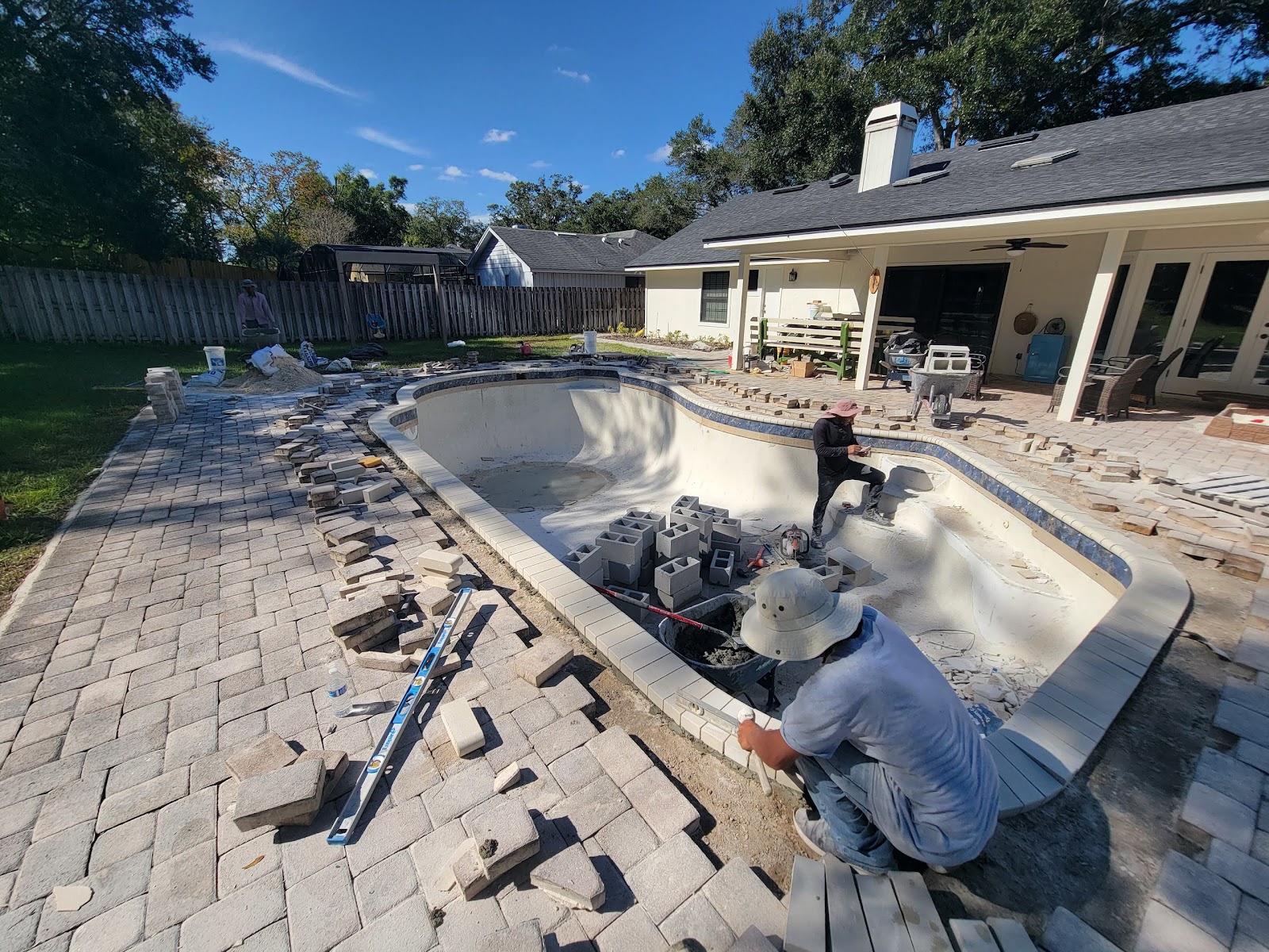 Waters Edge Pools pool design and build