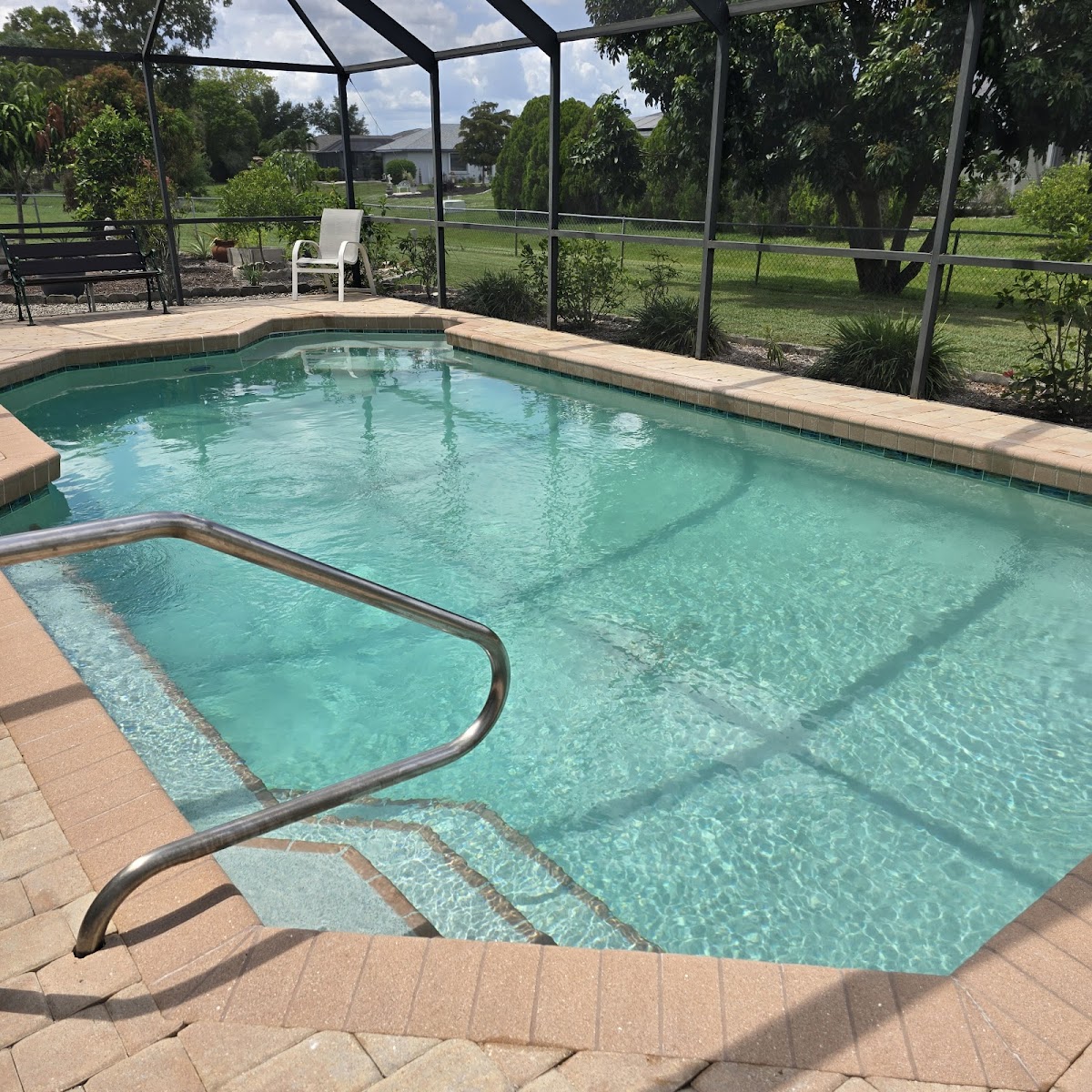 Stand Out Pools pool project