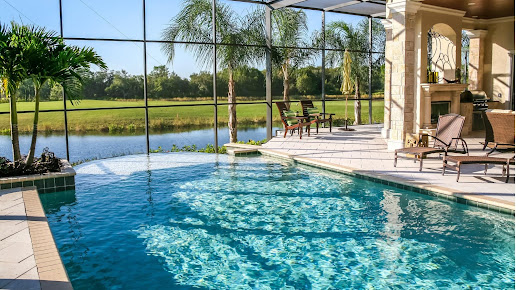 Stand Out Pools pool project