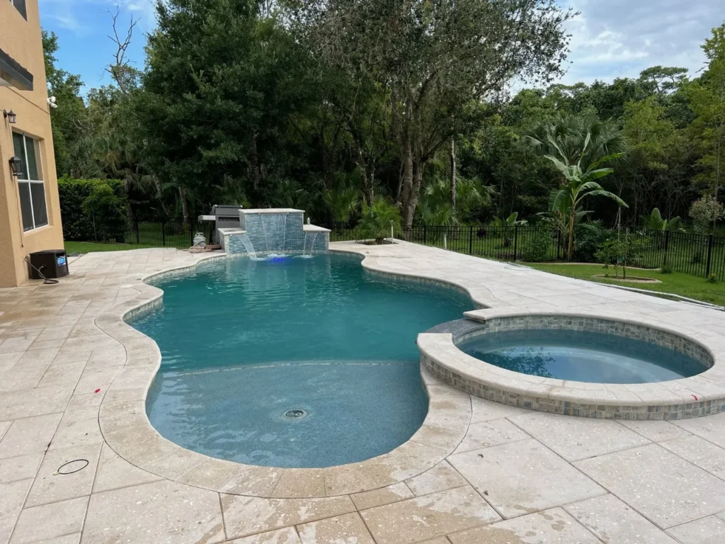 Hallmark Pool & Spa World / Pool Builder Orlando