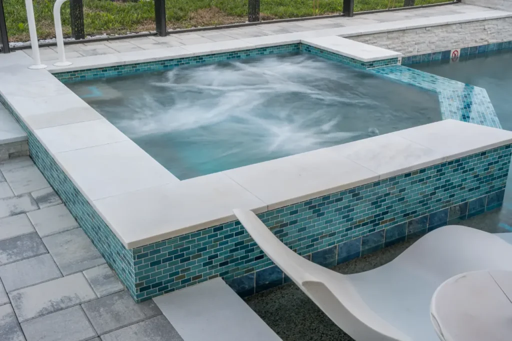 Kura Design Pools