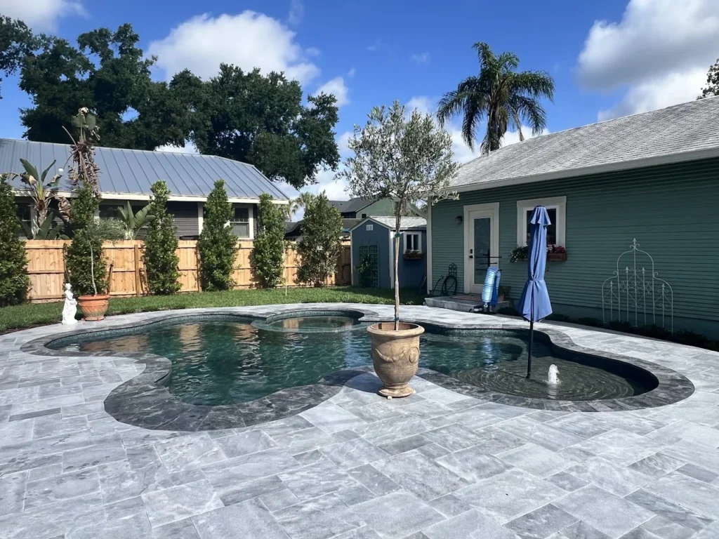 Larsen’s Pool & Spa, LLC