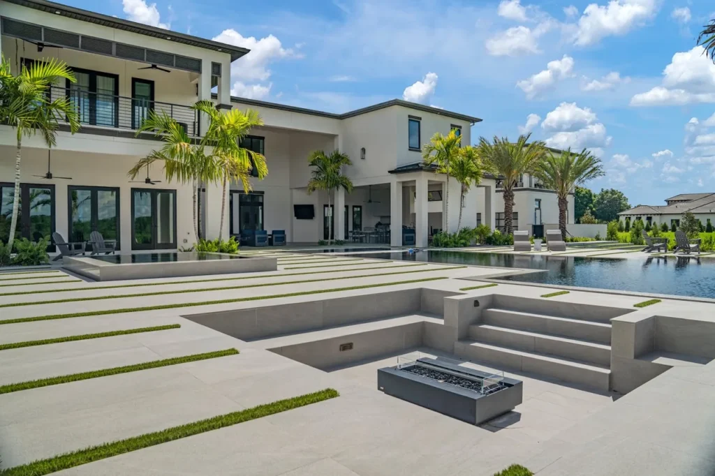 Ultra Custom Pool Designs LLC