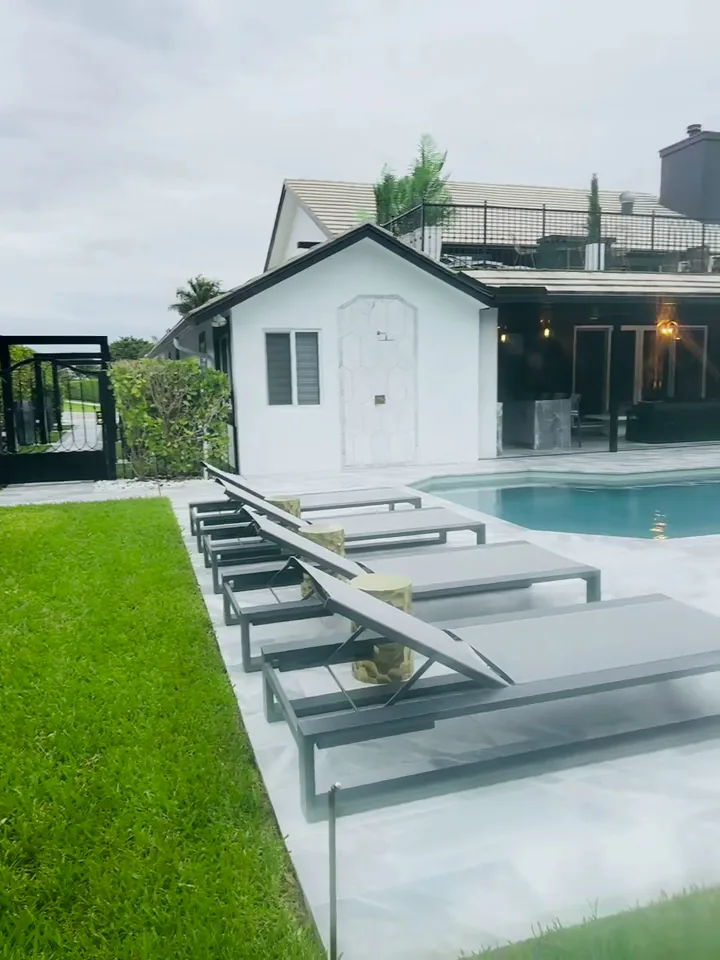 Hydroline pools