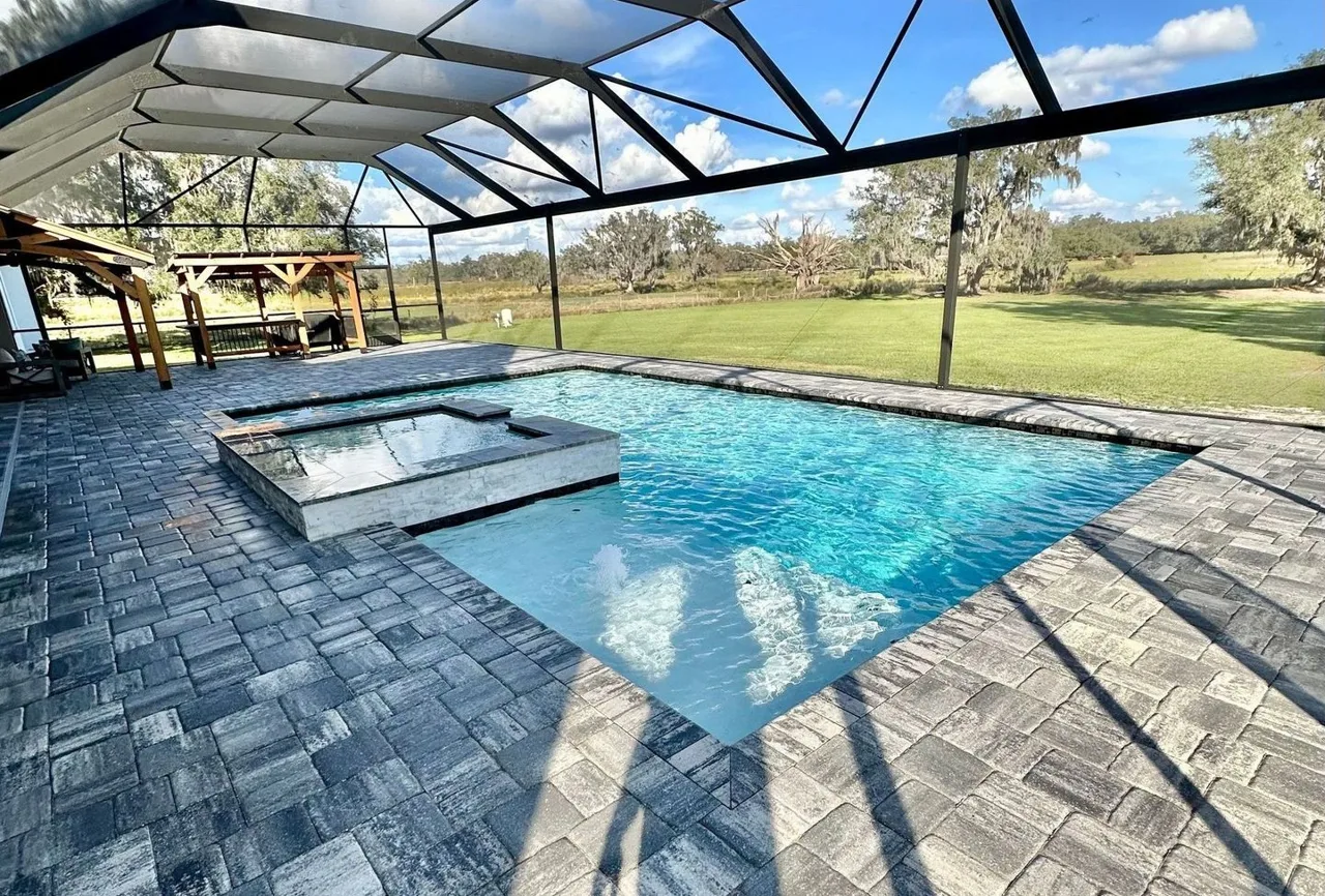 Lee Custom Pools pool project