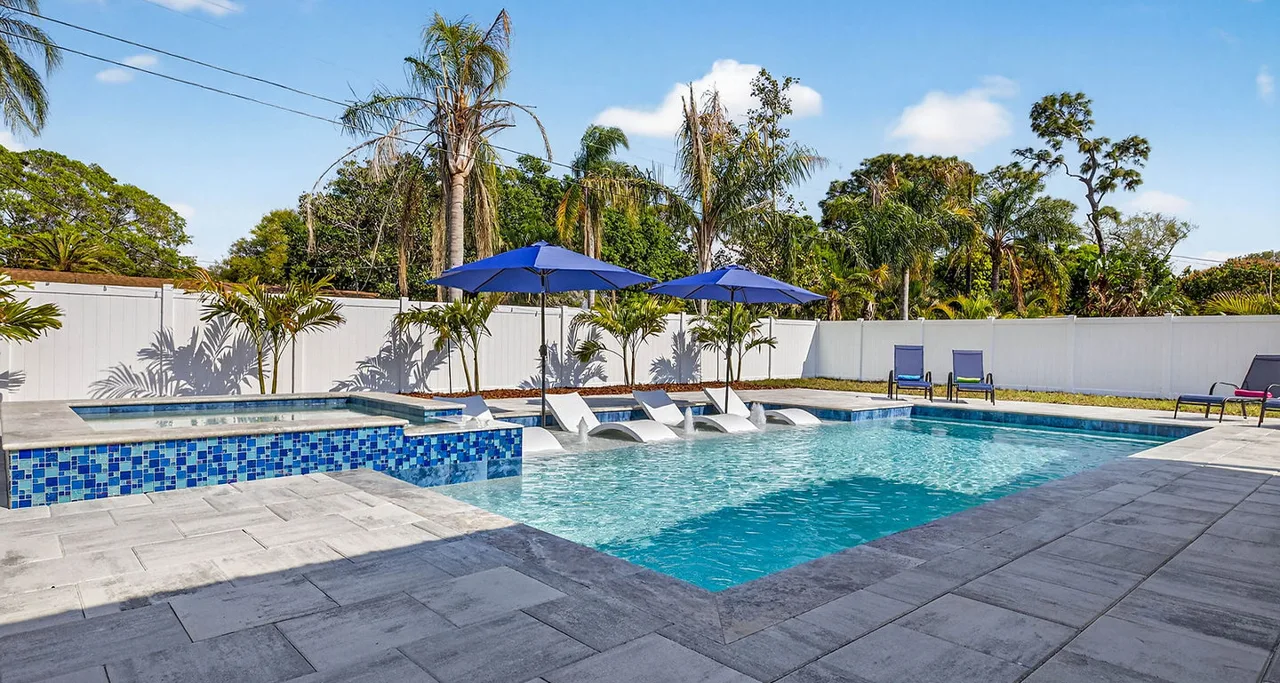 Paradise Pools of Tampa Bay pool project