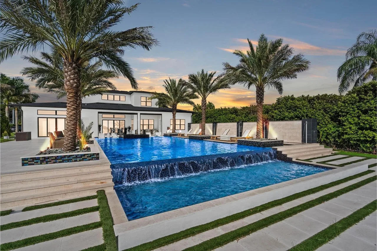 Thompson Pools & Spas pool project