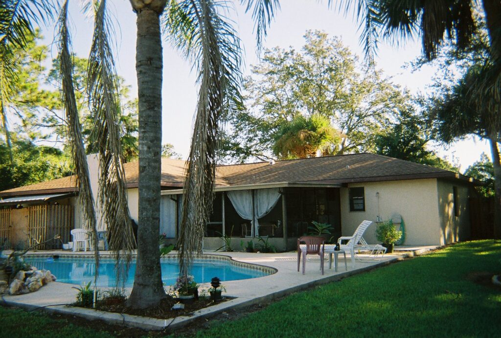 Custom Pool Renovations Inc