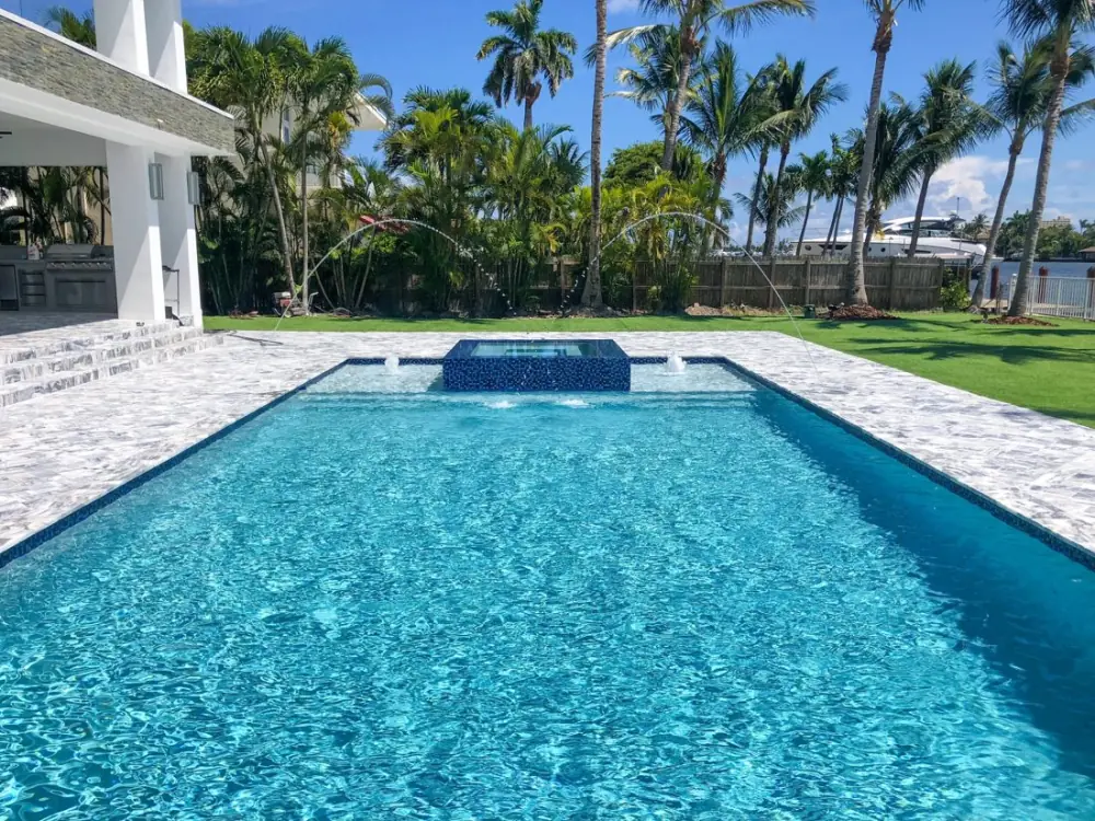 Dolphin Pools & Spas Inc