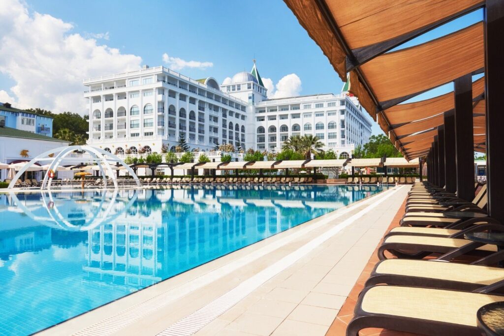 Instyle Pools & Spa Inc