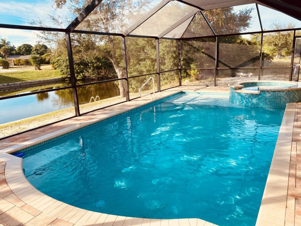 Into H20 Pools & Spas LLC