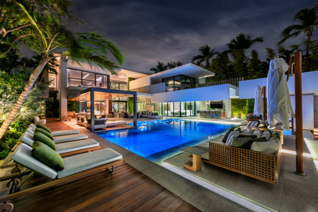 Miami Nice Pools & Outdoors LLC