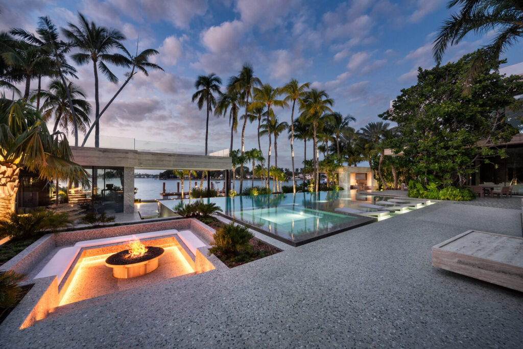 Miami Nice Pools & Outdoors LLC