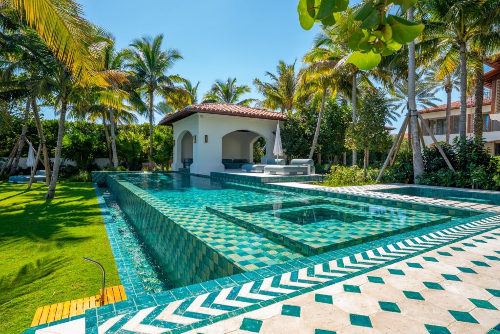 Miami Nice Pools & Outdoors LLC