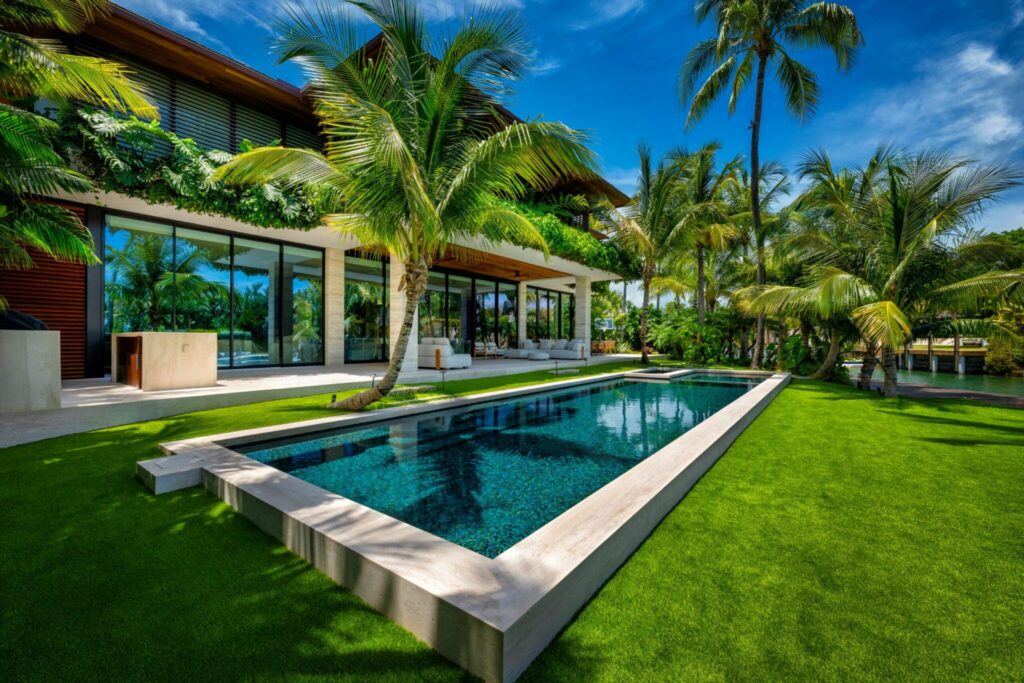 Miami Nice Pools & Outdoors LLC
