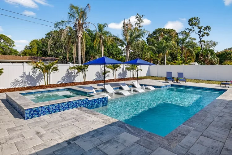 Paradise Pools of Tampa Bay pool project