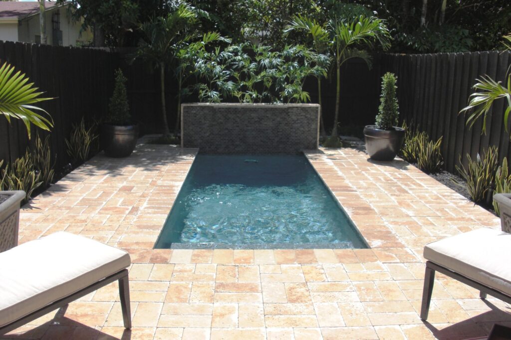 Signature Pools & Spas Inc