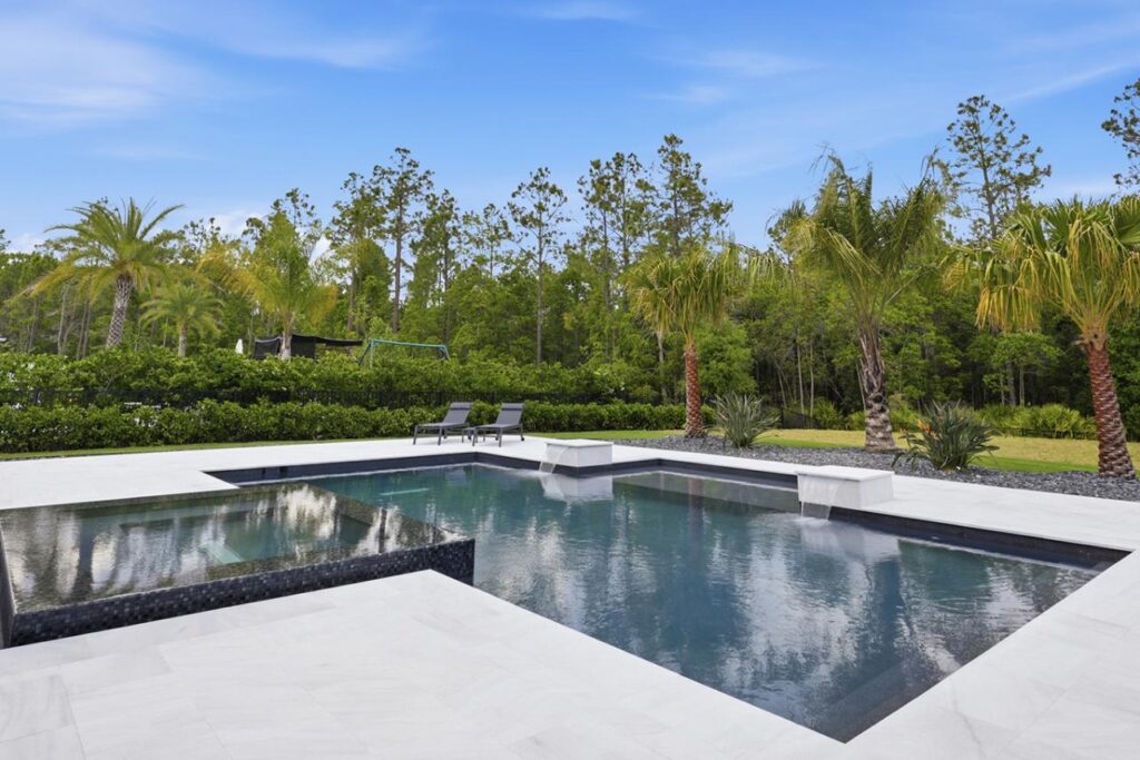 Sunnyside Luxury Pools LLC