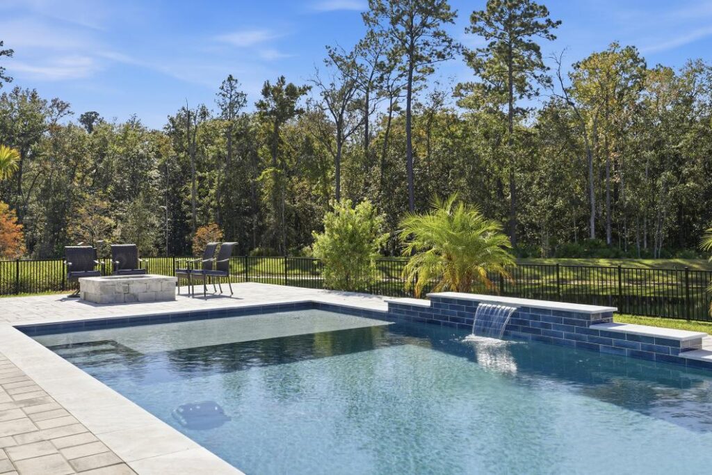 Sunnyside Luxury Pools LLC