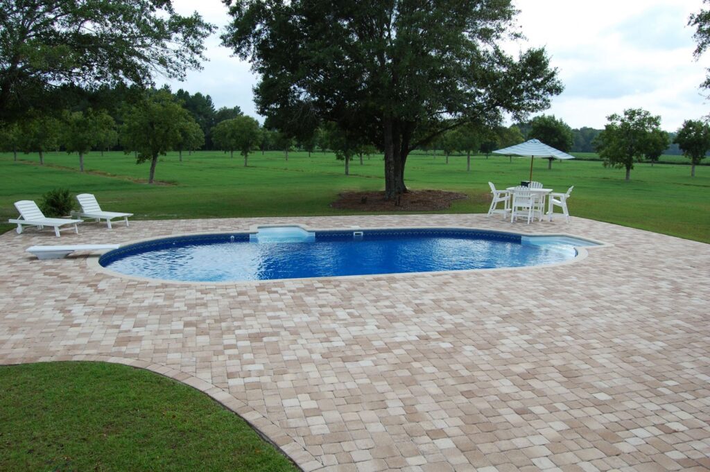 Woodard Pools & Outdoors, LLC
