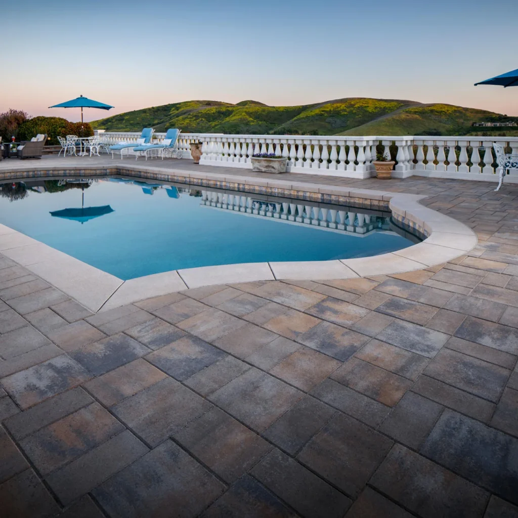 Mac Custom Pools, Inc
